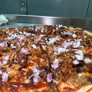 BBQ Pulled Pork Pizza